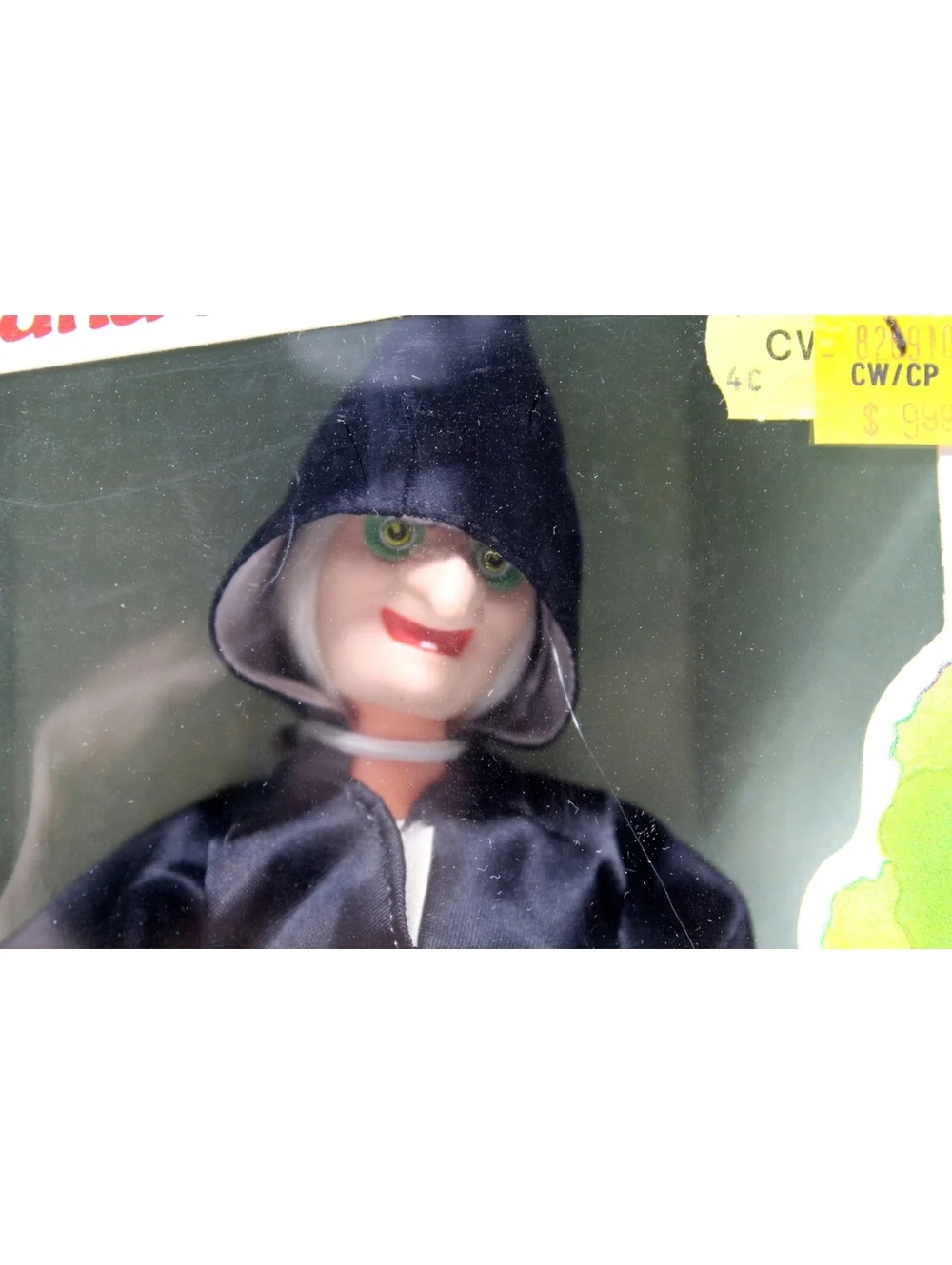 Rare Vintage BIKIN DISNEY SNOW WHITE AND THE SEVEN DWARFS THE WITCH DOLL 11.5